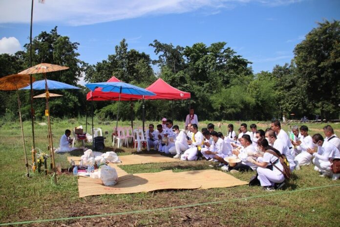 สุสานเขาฟ้า