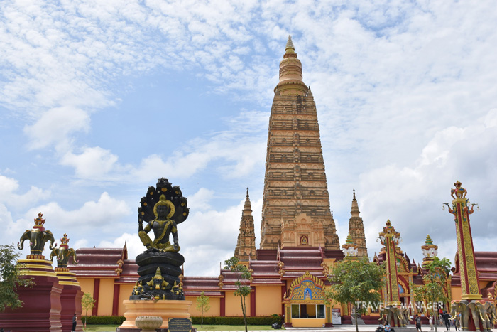 วัดมหาธาตุวชิรมงคล 