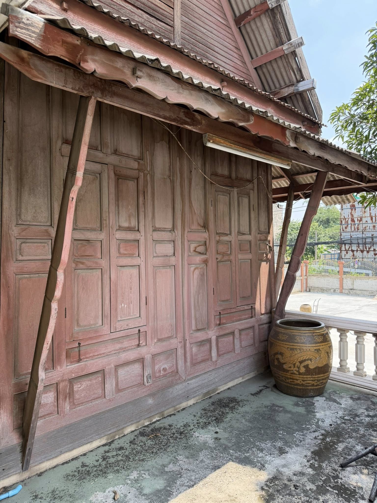 บ้านทรงไทย พระราม 3 อายุกว่า 100 ปี 