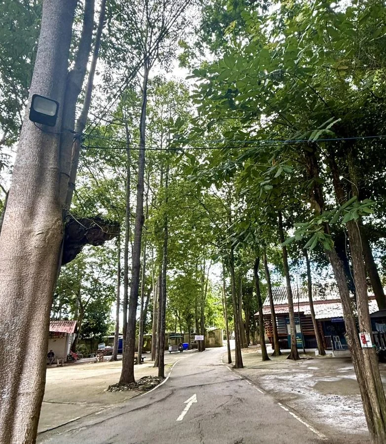 วัดอ่างสุวรรณ (วัดหนองหอย)  ประจวบคีรีขันธ์