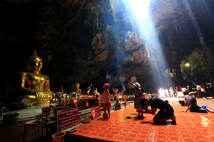 ถ้ำเขาหลวง จังหวัดเพชรบุรี