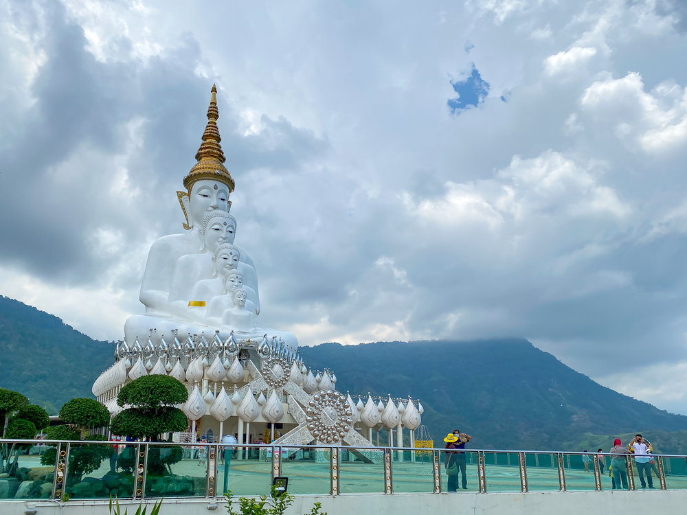วัดพระธาตุผาซ่อนแก้ว จังหวัดเพชรบูรณ์