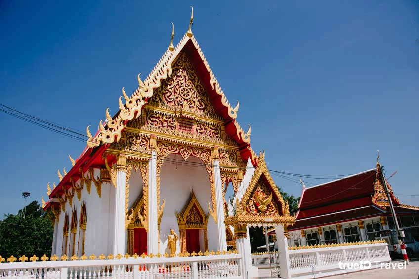 วัดสี่ร้อย อ่างทอง