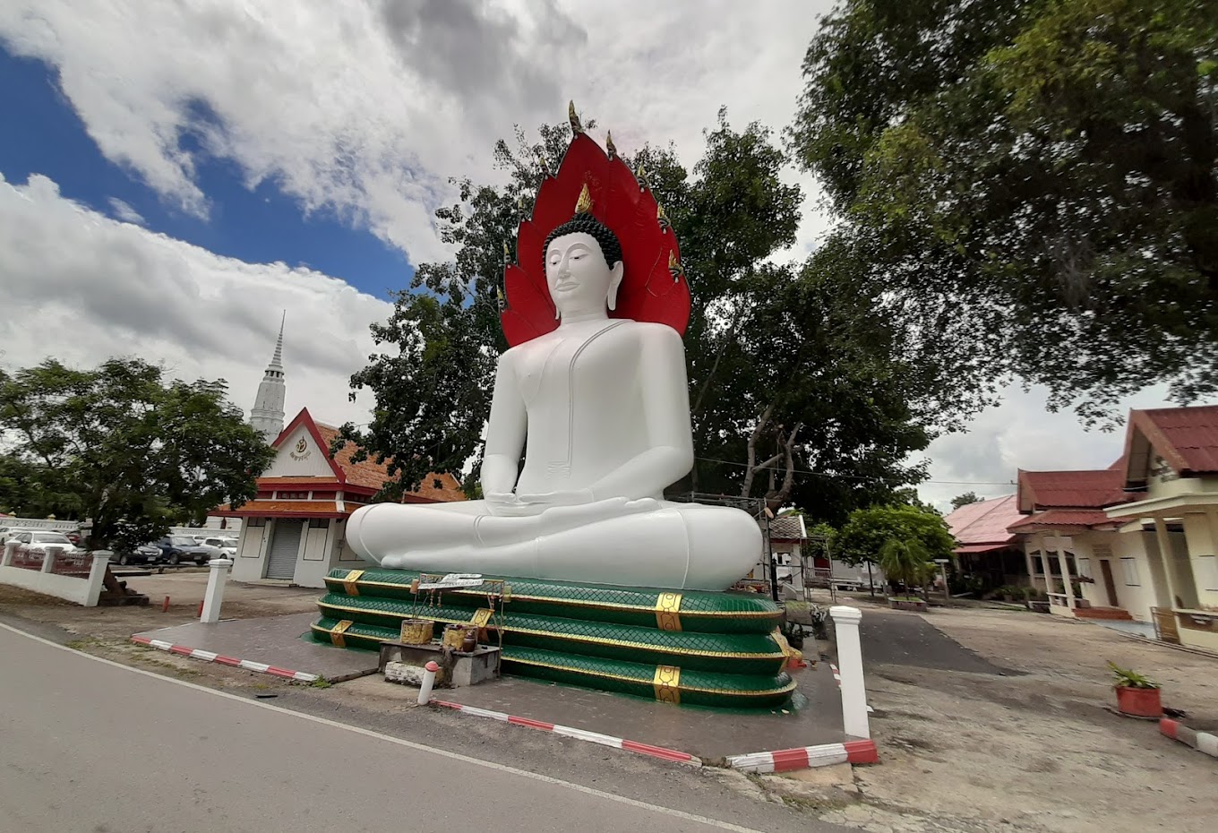 วัดมณีชลขัณฑ์ ลพบุรี